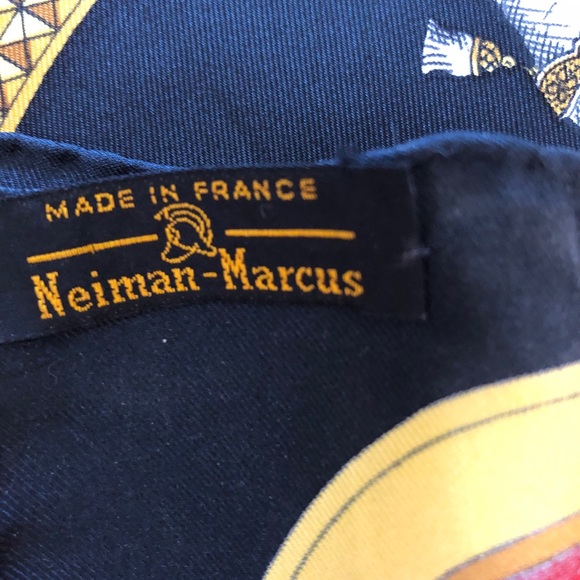 Hermès Grand Apparat Silk Scarf - Picture 4 of 5